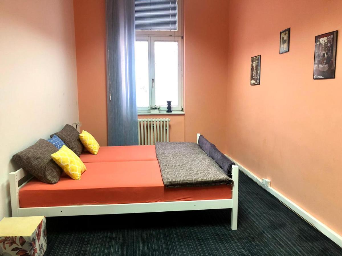 Spacious Tuzlaks Apartments Sarajevo Ferhadija Exterior photo